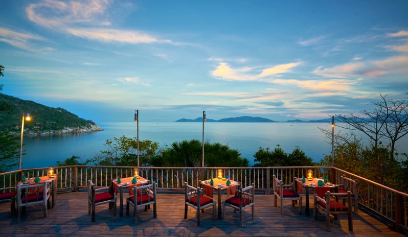 Six Senses Ninh Van Bay-Dining by the Rocks_787